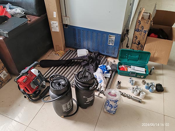巖芯取樣鉆機.jpg
