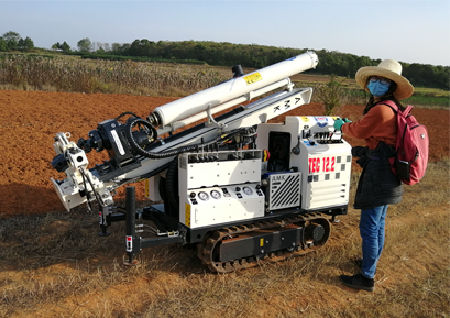 Tecopsa TEC12紅壤地層12米土壤、巖芯采樣